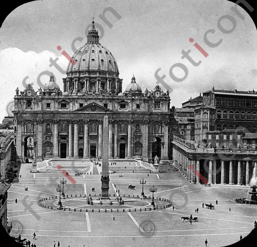 Platz von St. Peter | Square of St.Peter - Foto foticon-simon-037-001-sw.jpg | foticon.de - Bilddatenbank für Motive aus Geschichte und Kultur